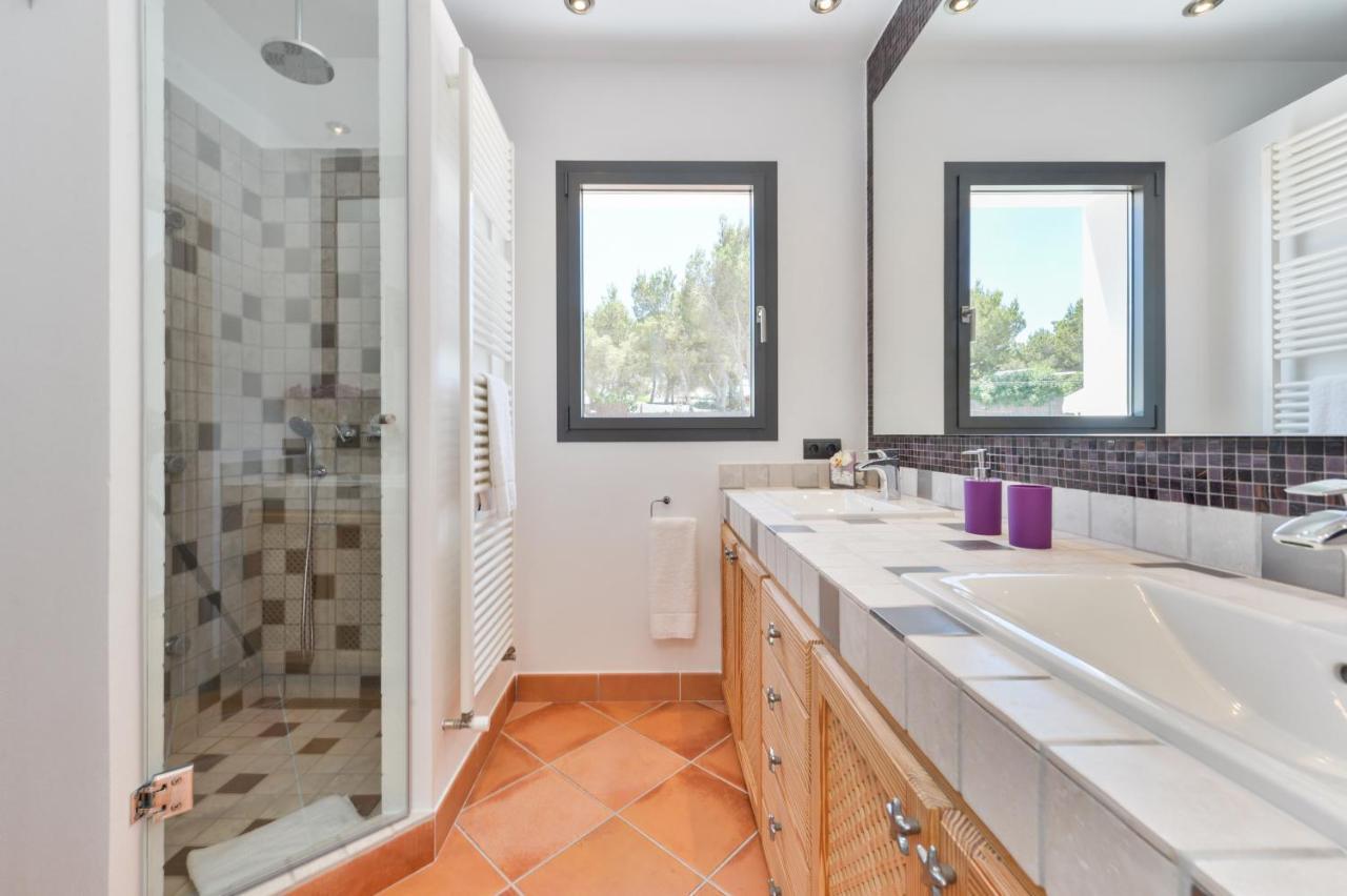 New Villa With Pool 19 Mins From Ibiza Town Cana Clara Santa Eularia des Riu Luaran gambar